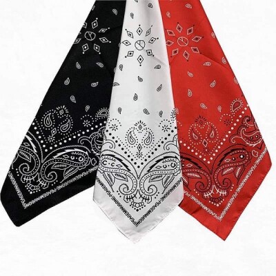 Bandana tie style is suitable for personal style
