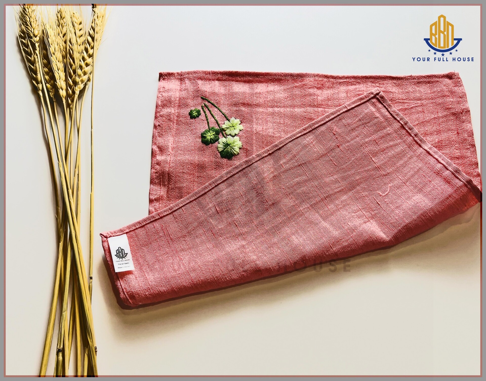 Khăn tay tơ tằm thêu tay cỏ ba lá, thương hiệu BBN Your Full House