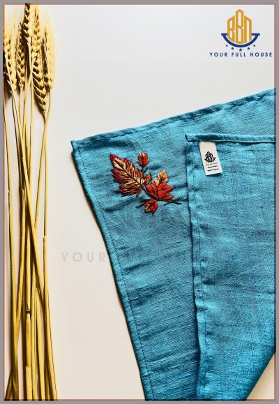 Khăn tay tơ tằm thêu tay cỏ ba lá, thương hiệu BBN Your Full House