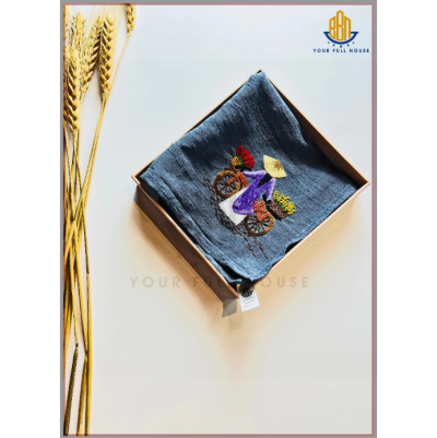 Khăn tay nữ cao cấp thêu hình cô gái áo dài Việt Nam – BBN Your Full House